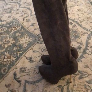 Grey boot - great for winter!